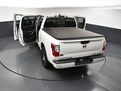 2022 Nissan TITAN Crew Cab SV 4x4
