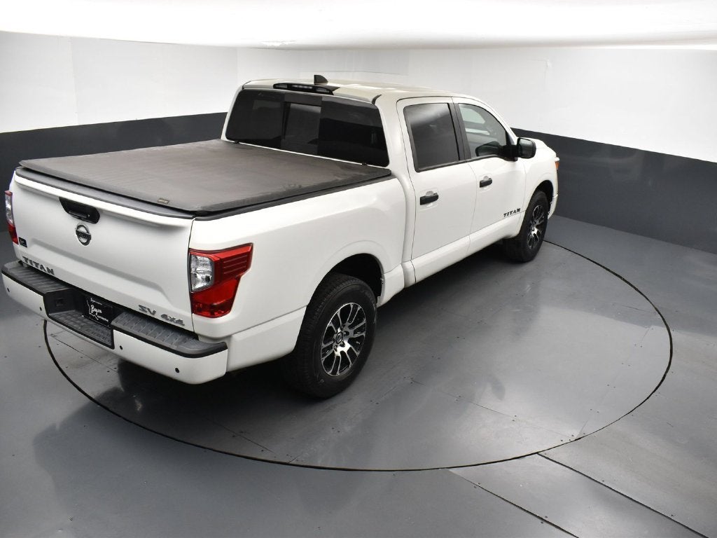 2022 Nissan TITAN Crew Cab SV 4x4