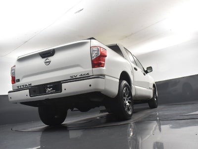 2022 Nissan TITAN Crew Cab SV 4x4