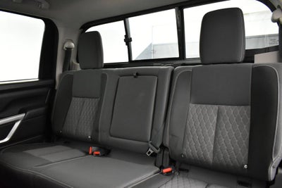 2022 Nissan TITAN Crew Cab SV 4x4