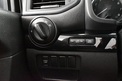 2022 Nissan TITAN Crew Cab SV 4x4