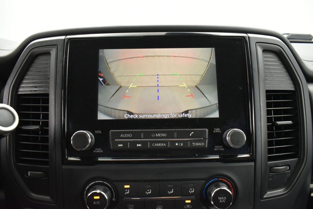 2022 Nissan TITAN Crew Cab SV 4x4