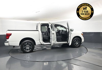 2022 Nissan TITAN Crew Cab SV 4x4