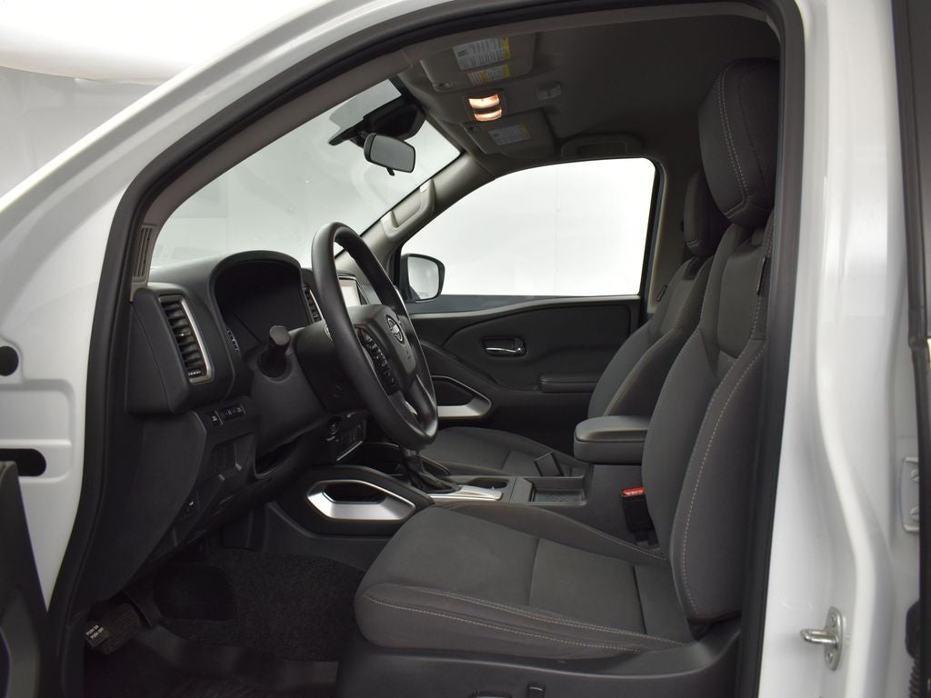 2022 Nissan Frontier Crew Cab SV 4x4