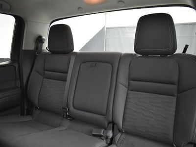 2022 Nissan Frontier Crew Cab SV 4x4