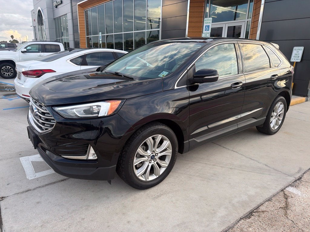 2022 Ford Edge Titanium