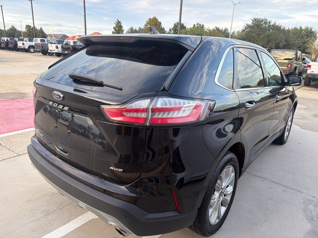 2022 Ford Edge Titanium