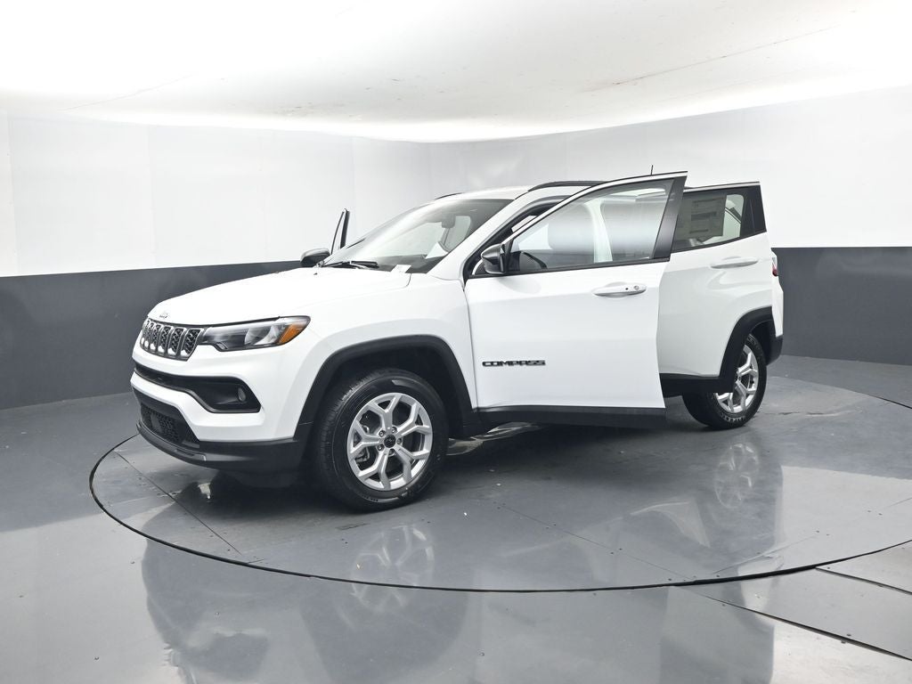 2026 Jeep Compass COMPASS LATITUDE 4X4