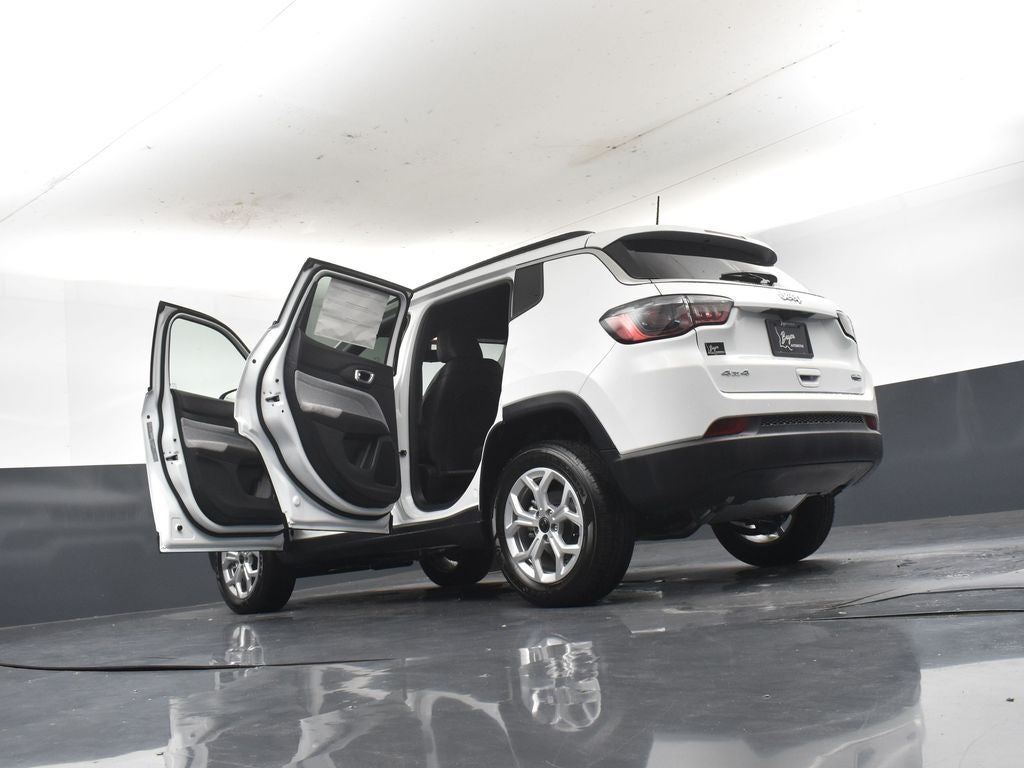 2026 Jeep Compass COMPASS LATITUDE 4X4