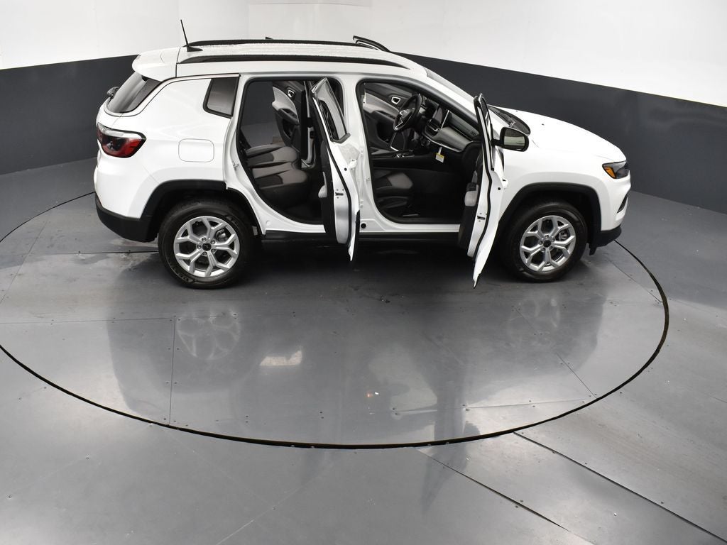 2026 Jeep Compass COMPASS LATITUDE 4X4