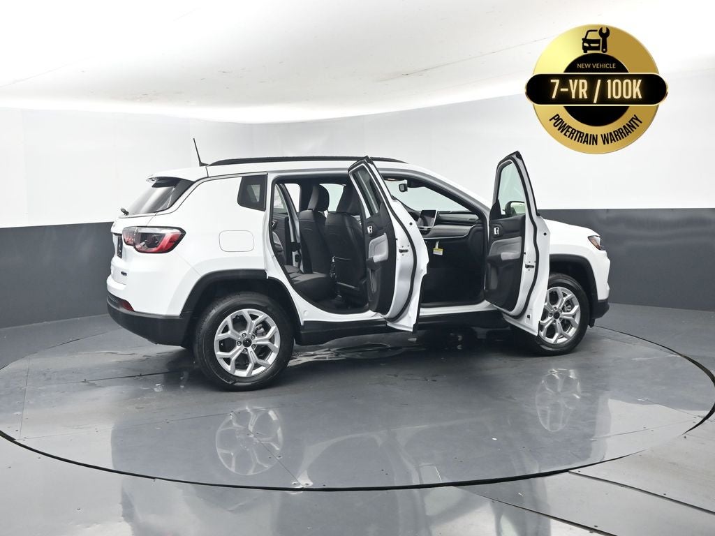 2026 Jeep Compass COMPASS LATITUDE 4X4