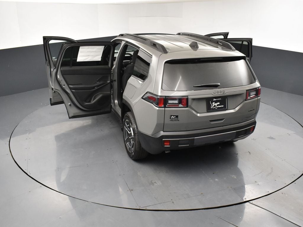 2026 Jeep Cherokee CHEROKEE LAREDO 4X4