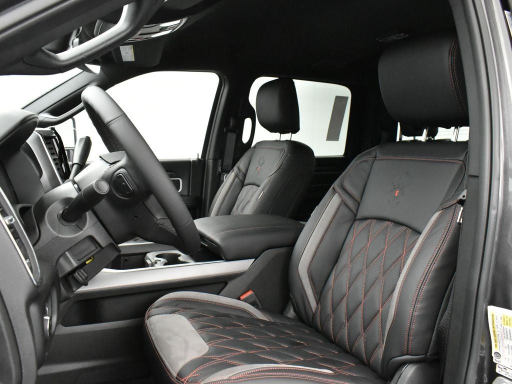 2025 RAM Ram 2500 RAM 2500 BIG HORN CREW CAB 4X4 SCA Black Widow