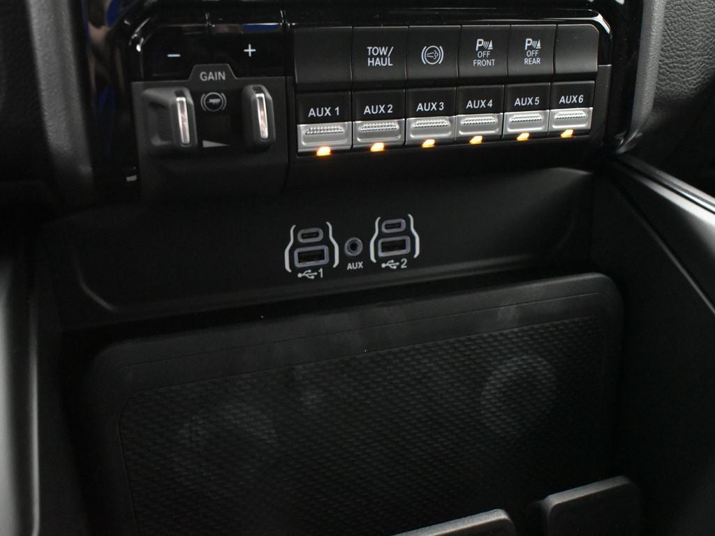 2025 RAM Ram 2500 RAM 2500 BIG HORN CREW CAB 4X4 SCA Black Widow