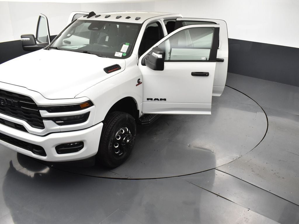 2026 RAM Ram 3500 RAM 3500 BIG HORN CREW CAB 4X4 8' BOX