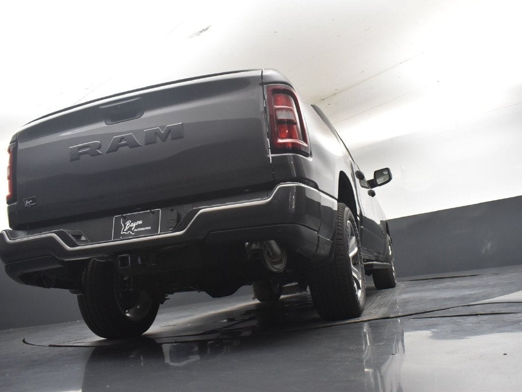 2027 RAM Ram 1500 RAM 1500 EXPRESS CREW CAB 4X2 5'7' BOX