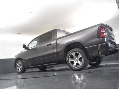 2027 RAM Ram 1500 RAM 1500 EXPRESS CREW CAB 4X2 5'7' BOX