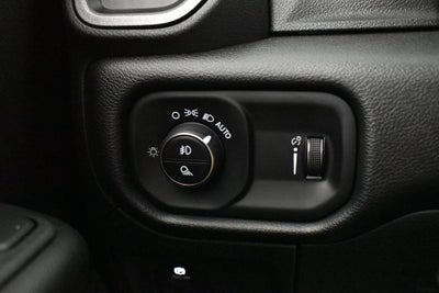 2027 RAM Ram 1500 RAM 1500 EXPRESS CREW CAB 4X2 5'7' BOX