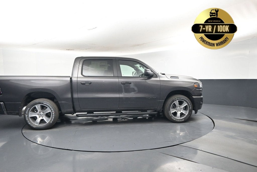2027 RAM Ram 1500 RAM 1500 EXPRESS CREW CAB 4X2 5'7' BOX