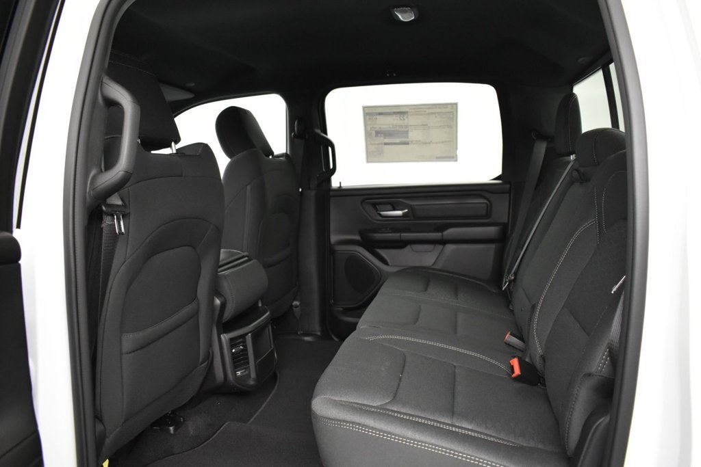 2027 RAM Ram 1500 RAM 1500 TRADESMAN CREW CAB 4X2 5'7' BOX