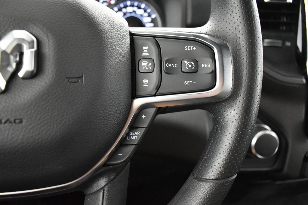 2027 RAM Ram 1500 RAM 1500 TRADESMAN CREW CAB 4X2 5'7' BOX