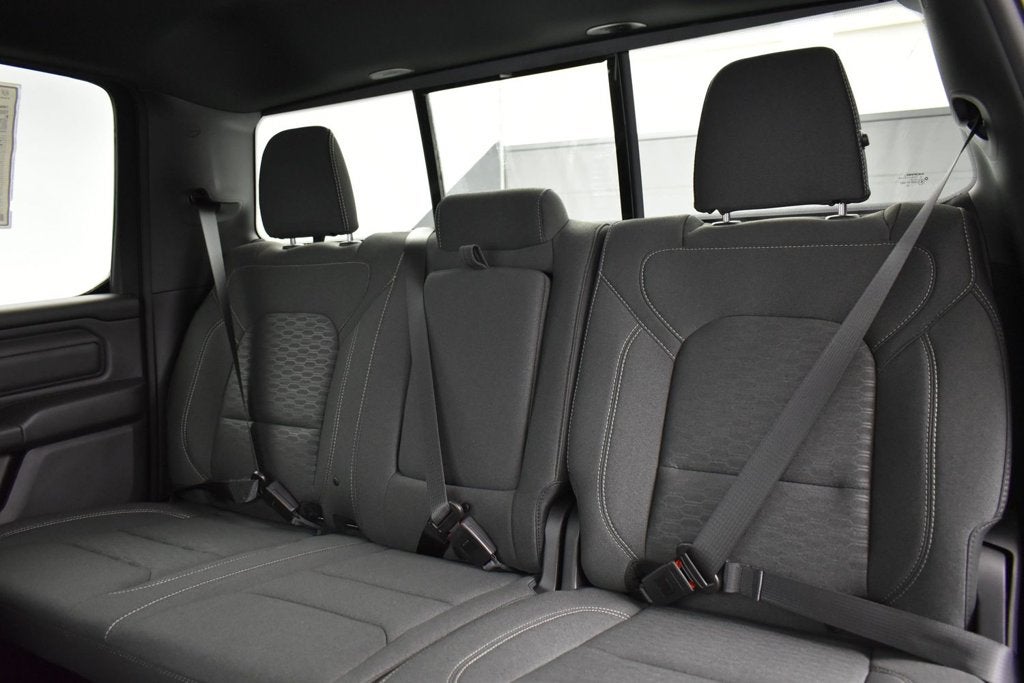 2027 RAM Ram 1500 RAM 1500 EXPRESS CREW CAB 4X2 5'7' BOX
