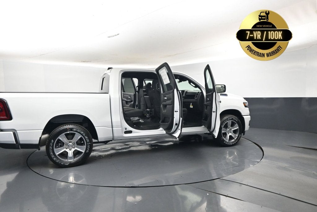 2027 RAM Ram 1500 RAM 1500 EXPRESS CREW CAB 4X2 5'7' BOX