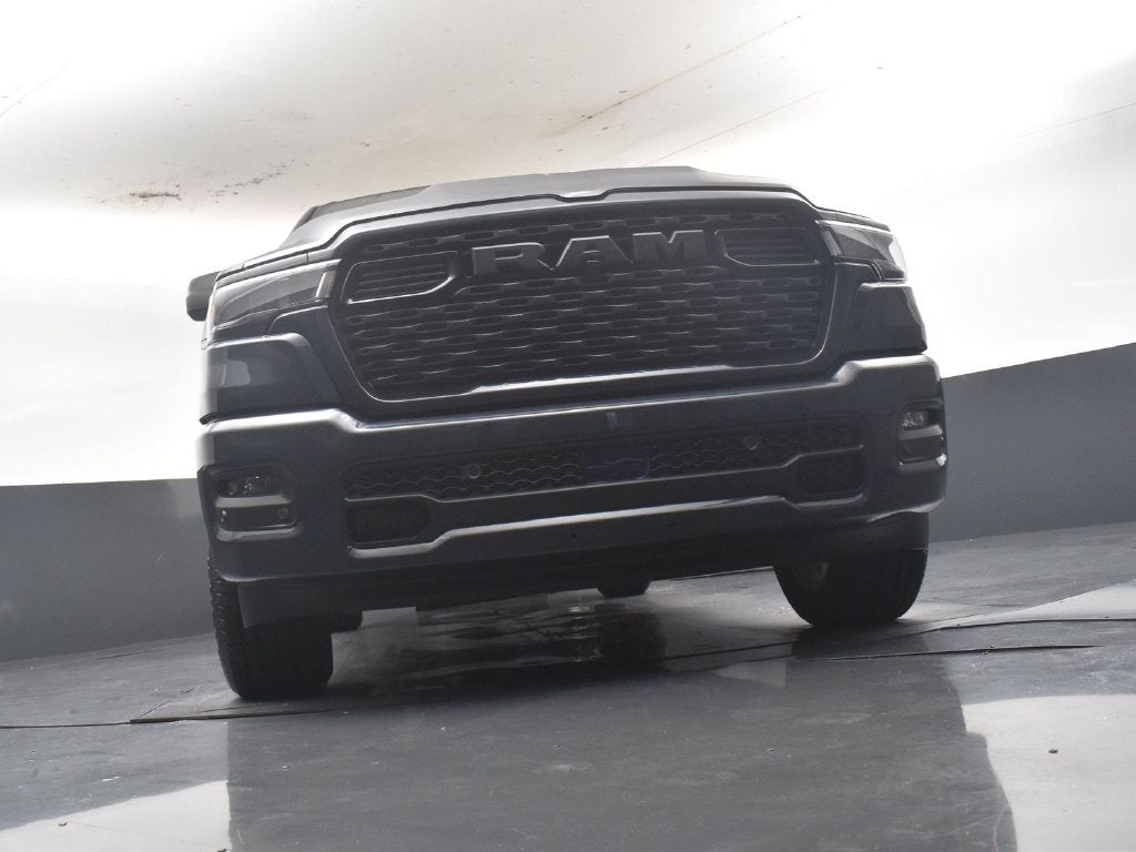2027 RAM Ram 1500 RAM 1500 EXPRESS CREW CAB 4X2 5'7' BOX