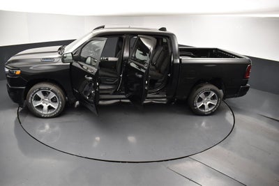 2027 RAM Ram 1500 RAM 1500 EXPRESS CREW CAB 4X2 5'7' BOX