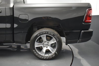 2027 RAM Ram 1500 RAM 1500 EXPRESS CREW CAB 4X2 5'7' BOX