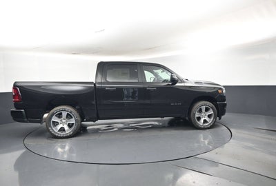 2027 RAM Ram 1500 RAM 1500 EXPRESS CREW CAB 4X2 5'7' BOX