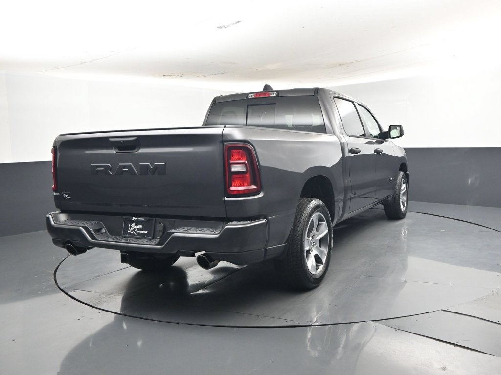 2027 RAM Ram 1500 RAM 1500 EXPRESS CREW CAB 4X2 5'7' BOX