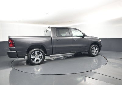 2027 RAM Ram 1500 RAM 1500 EXPRESS CREW CAB 4X2 5'7' BOX