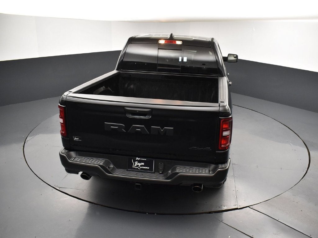 2027 RAM Ram 1500 RAM 1500 WARLOCK CREW CAB 4X4 5'7' BOX