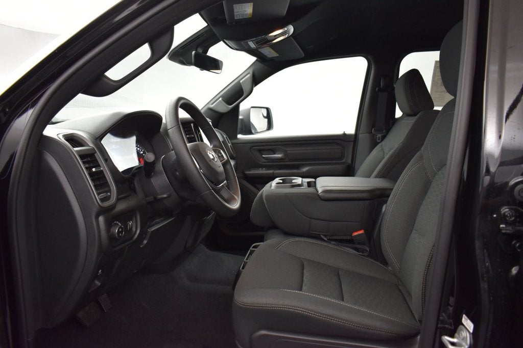 2027 RAM Ram 1500 RAM 1500 WARLOCK CREW CAB 4X4 5'7' BOX
