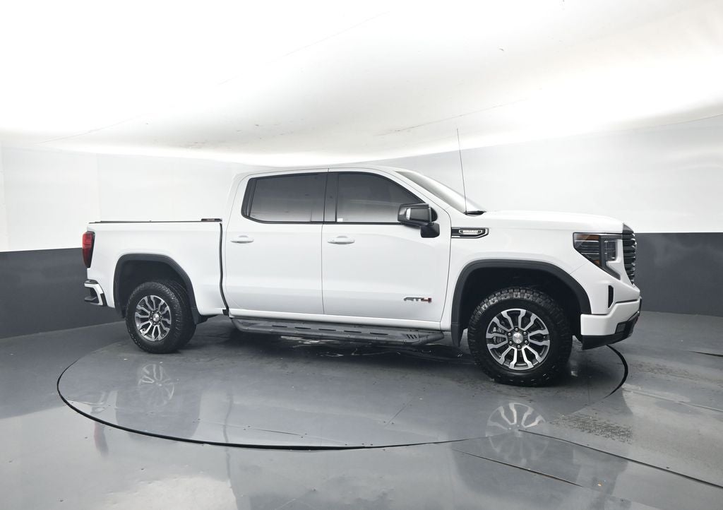 2022 GMC Sierra 1500 4WD Crew Cab Short Box AT4