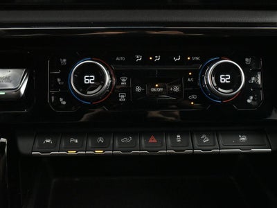 2022 GMC Sierra 1500 4WD Crew Cab Short Box AT4