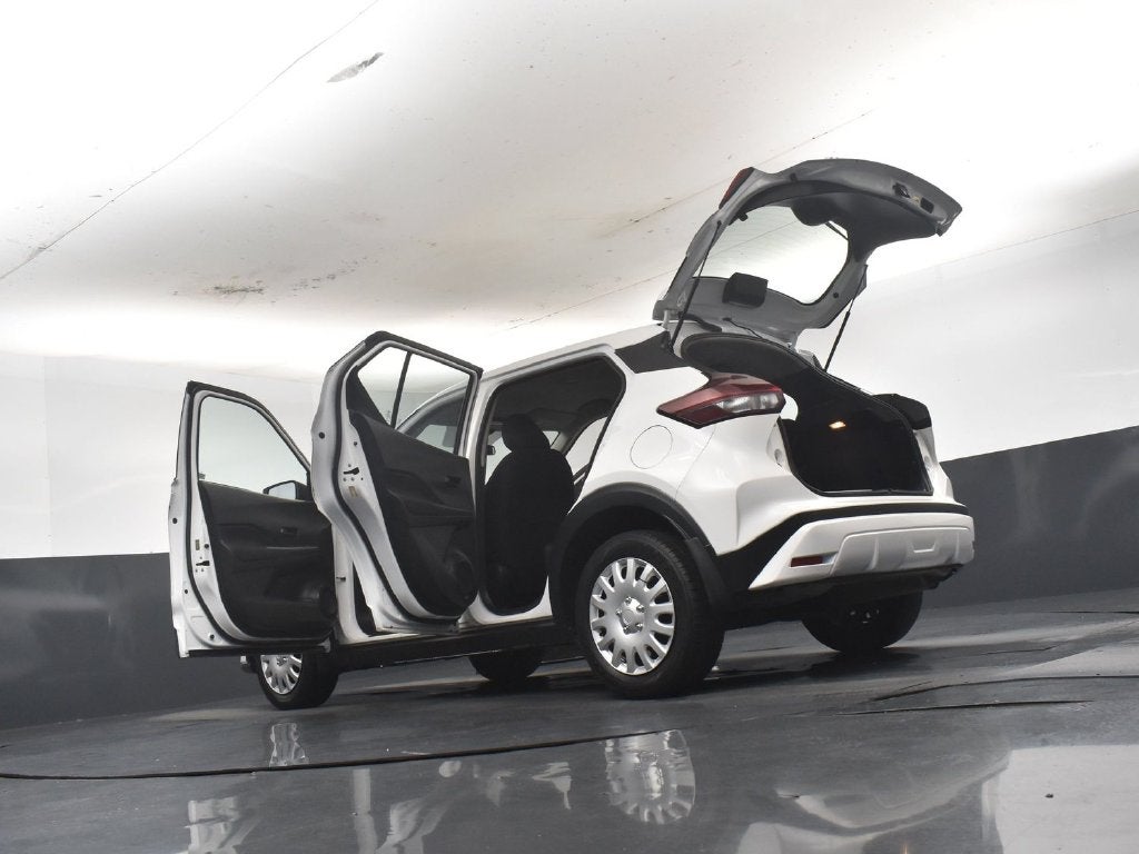 2024 Nissan Kicks S Xtronic CVT