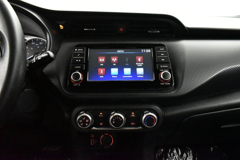 2024 Nissan Kicks S Xtronic CVT