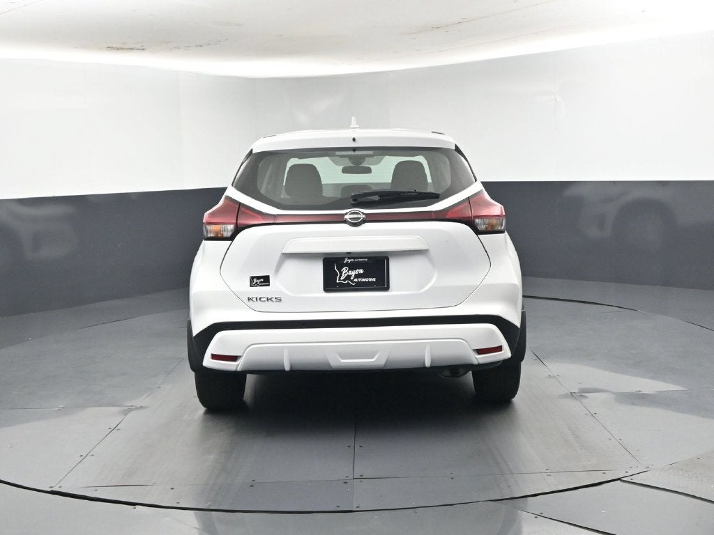 2024 Nissan Kicks S Xtronic CVT
