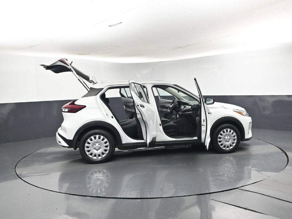 2024 Nissan Kicks S Xtronic CVT