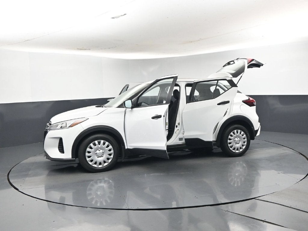 2024 Nissan Kicks S Xtronic CVT