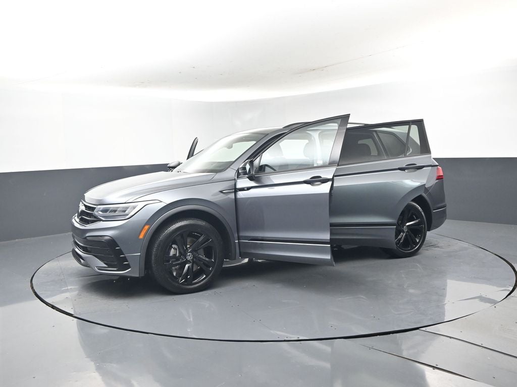 2023 Volkswagen Tiguan 2.0T SE R-Line Black