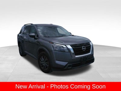 2023 Nissan Pathfinder SV FWD