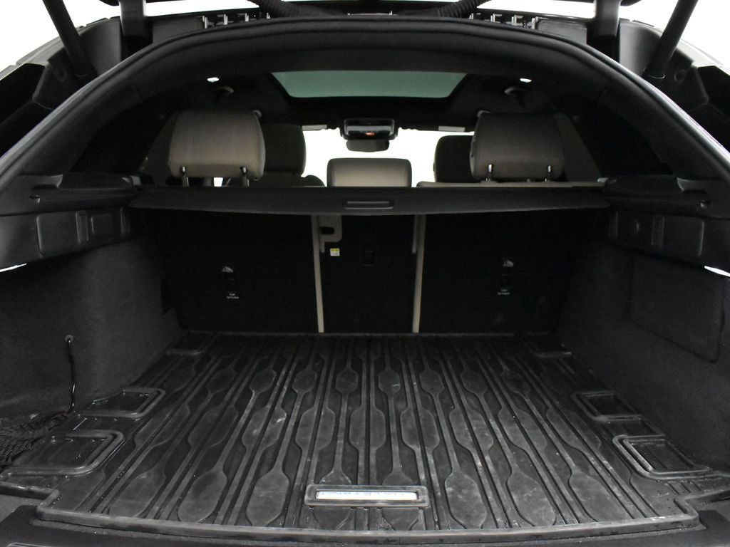 2022 Land Rover Range Rover Velar P250 R-Dynamic S