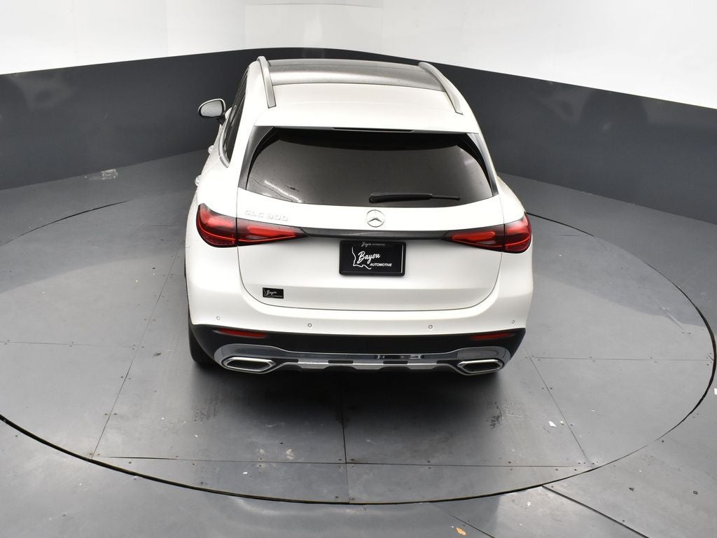 2025 Mercedes-Benz GLC 300 SUV