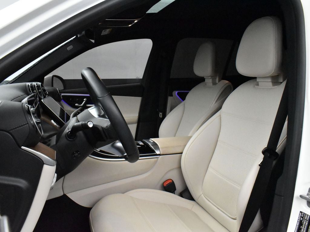 2025 Mercedes-Benz GLC 300 SUV