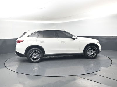 2025 Mercedes-Benz GLC 300 SUV