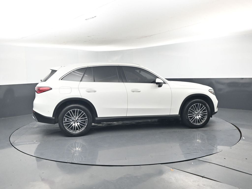 2025 Mercedes-Benz GLC 300 SUV