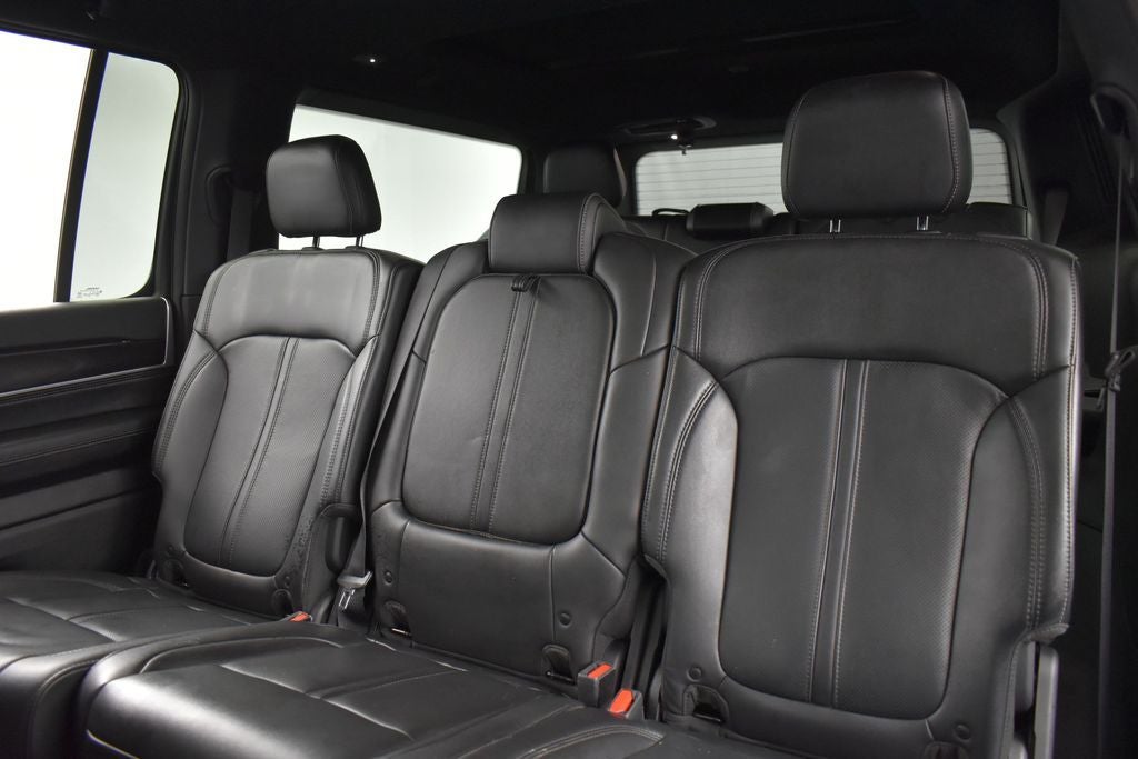 2023 Jeep Wagoneer Base